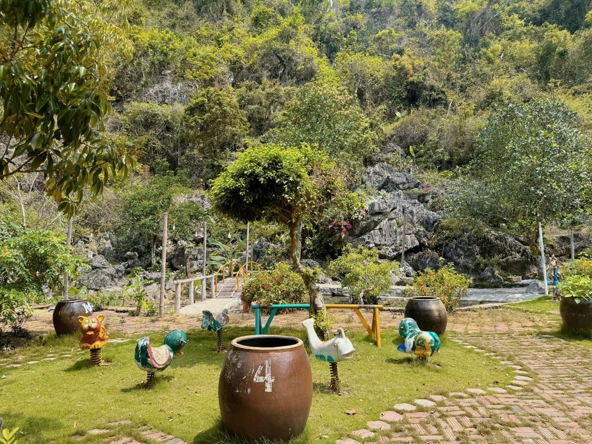 Central Hills Cat Ba Xuan Dam Bagian luar foto